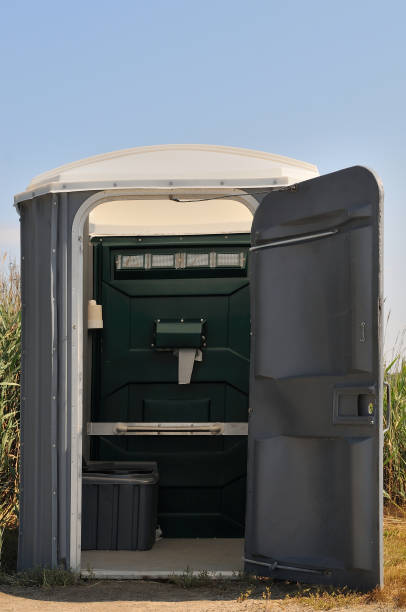 Porta potty delivery and setup in Burien, WA